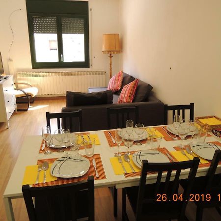 Apartament Apartament Jasmine Besalú Zewnętrze zdjęcie