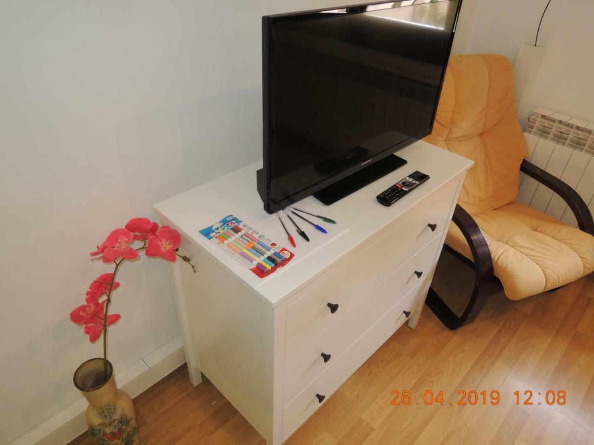 Apartament Apartament Jasmine Besalú Zewnętrze zdjęcie